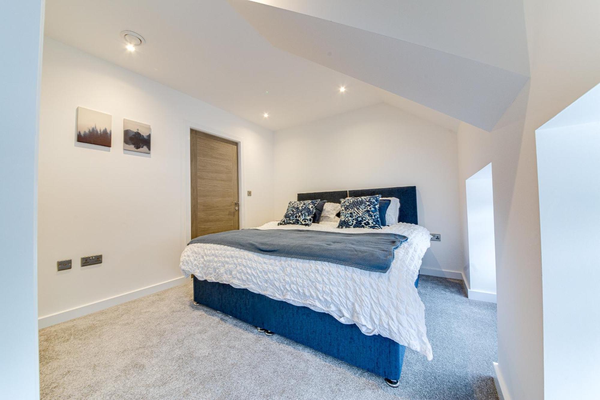 شقة Stylish & Contemporary 2-Bed Townhouse - Parking - Wi-Fi - Netflix وركسوب الغرفة الصورة