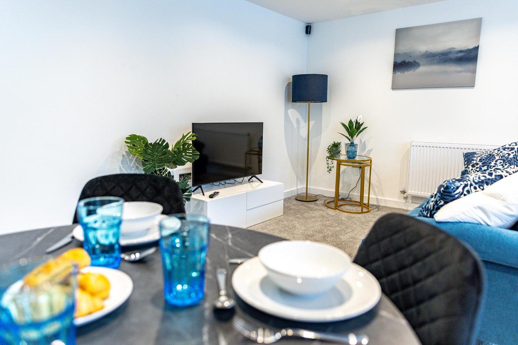 شقة Stylish & Contemporary 2-Bed Townhouse - Parking - Wi-Fi - Netflix وركسوب الغرفة الصورة